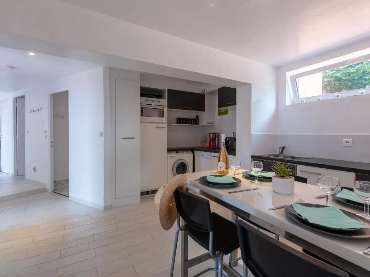 Apartment Mont Des Oiseaux By Interhome Hyères