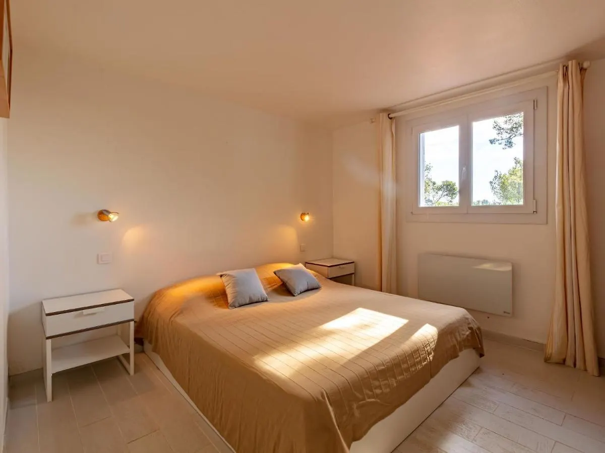 Apartment Mont Des Oiseaux By Interhome Hyères Francja